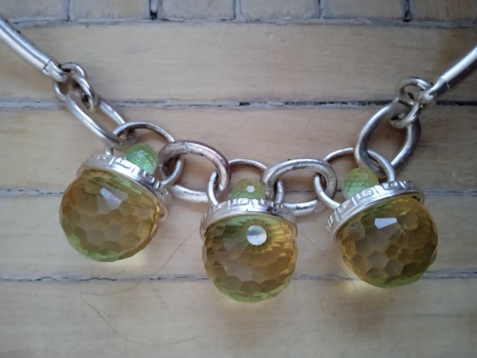 naszyjnik retro w  kulki wzór plastra miodu