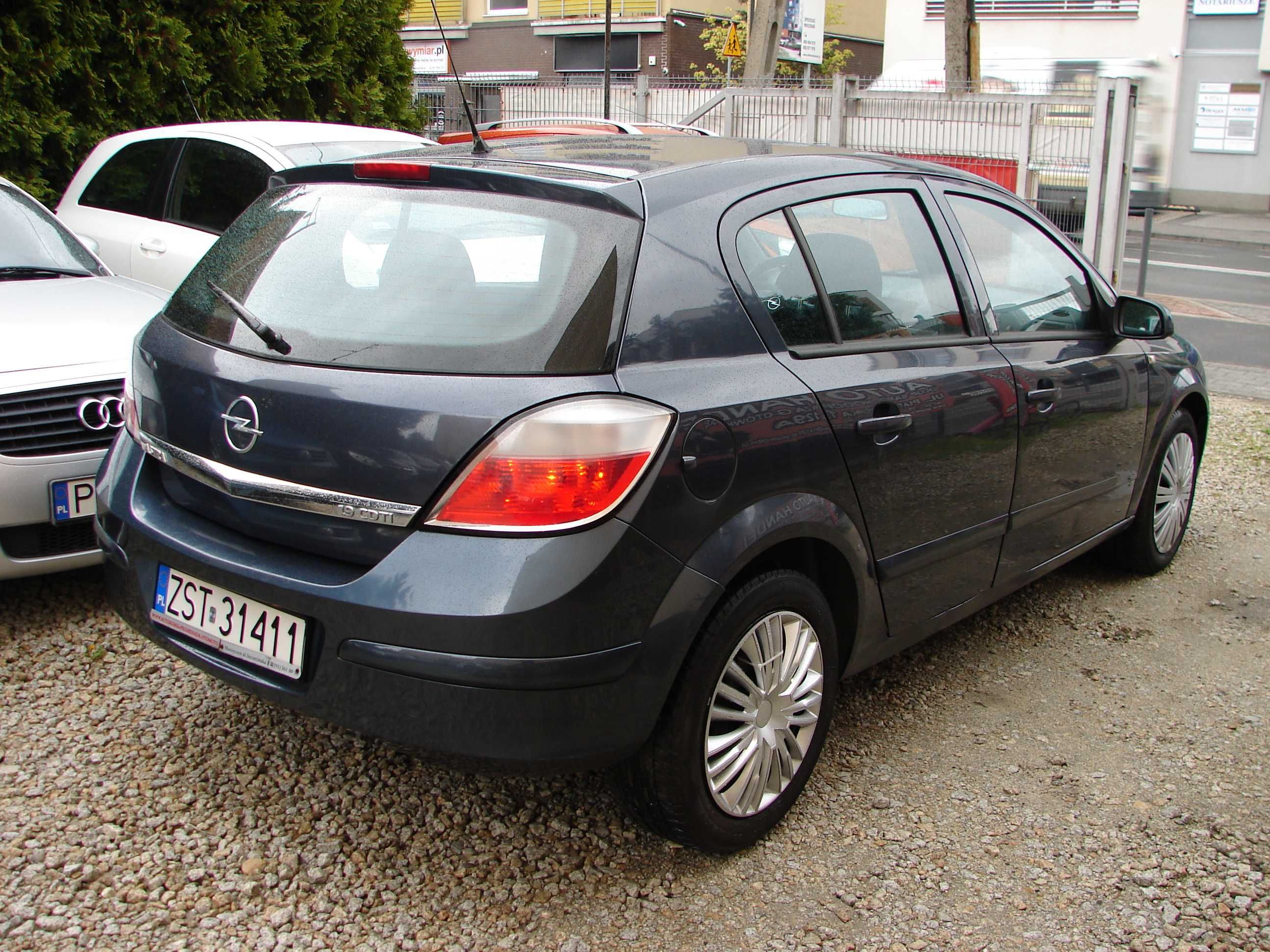 Opel Astra H 1.9  Serwisowana