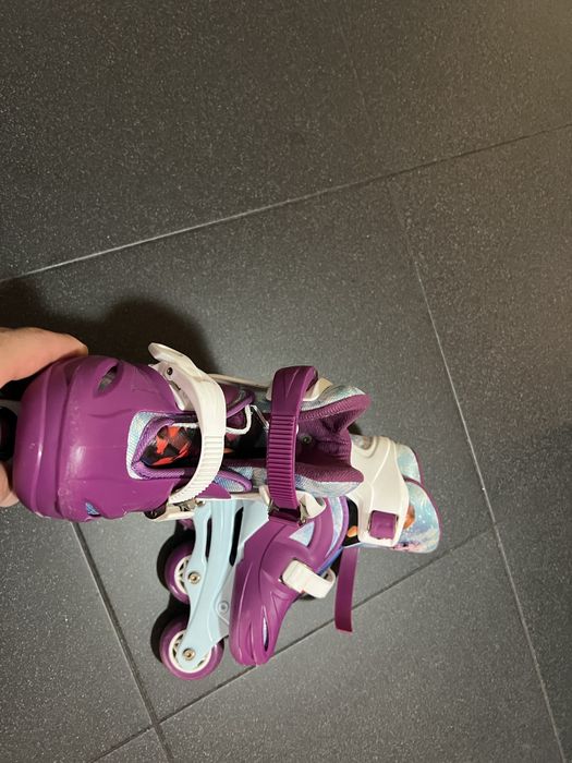 Patins em linha frozen