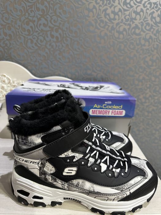 Skechers зимові 27,5 37 37,5
