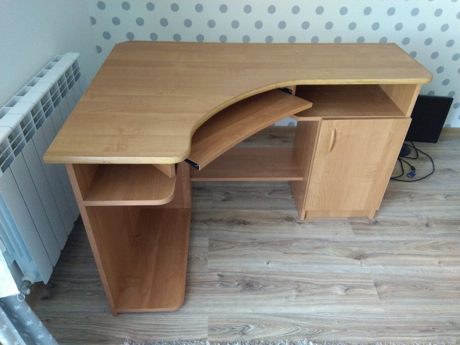Sprzedam biurko narożne