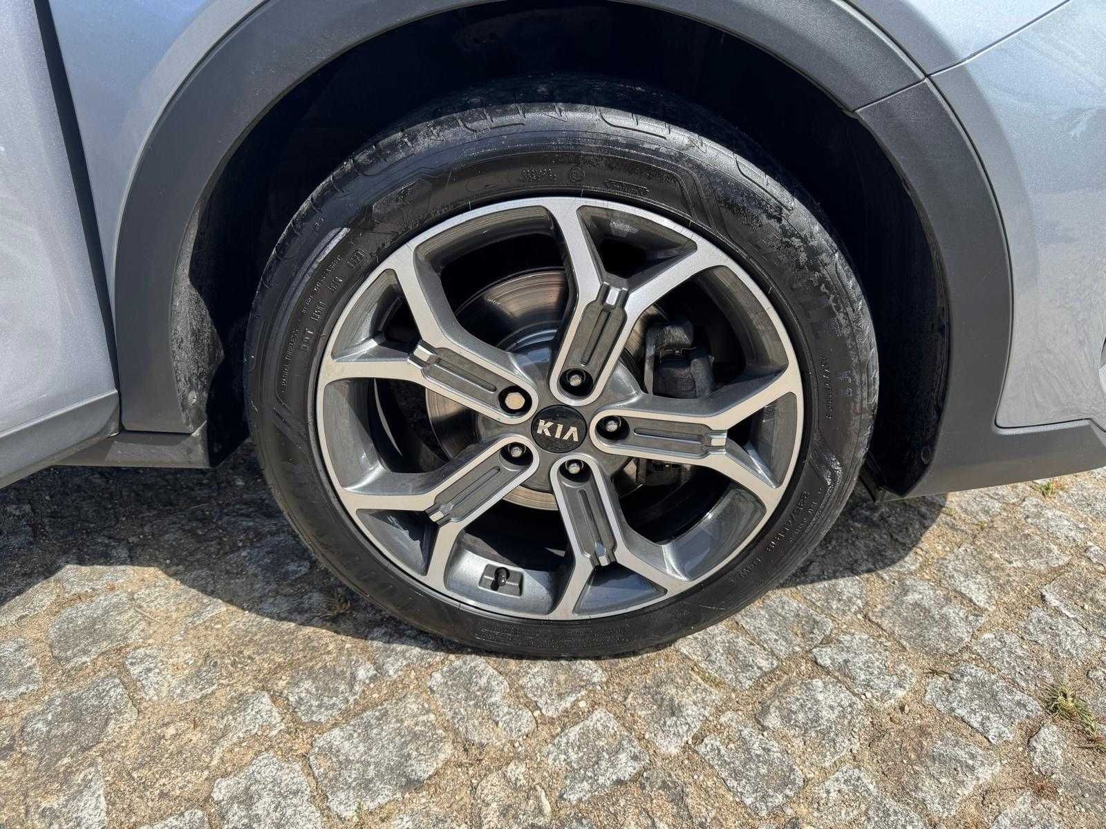 Kia X-CEED c/teto panorâmico  Como Novo!!
