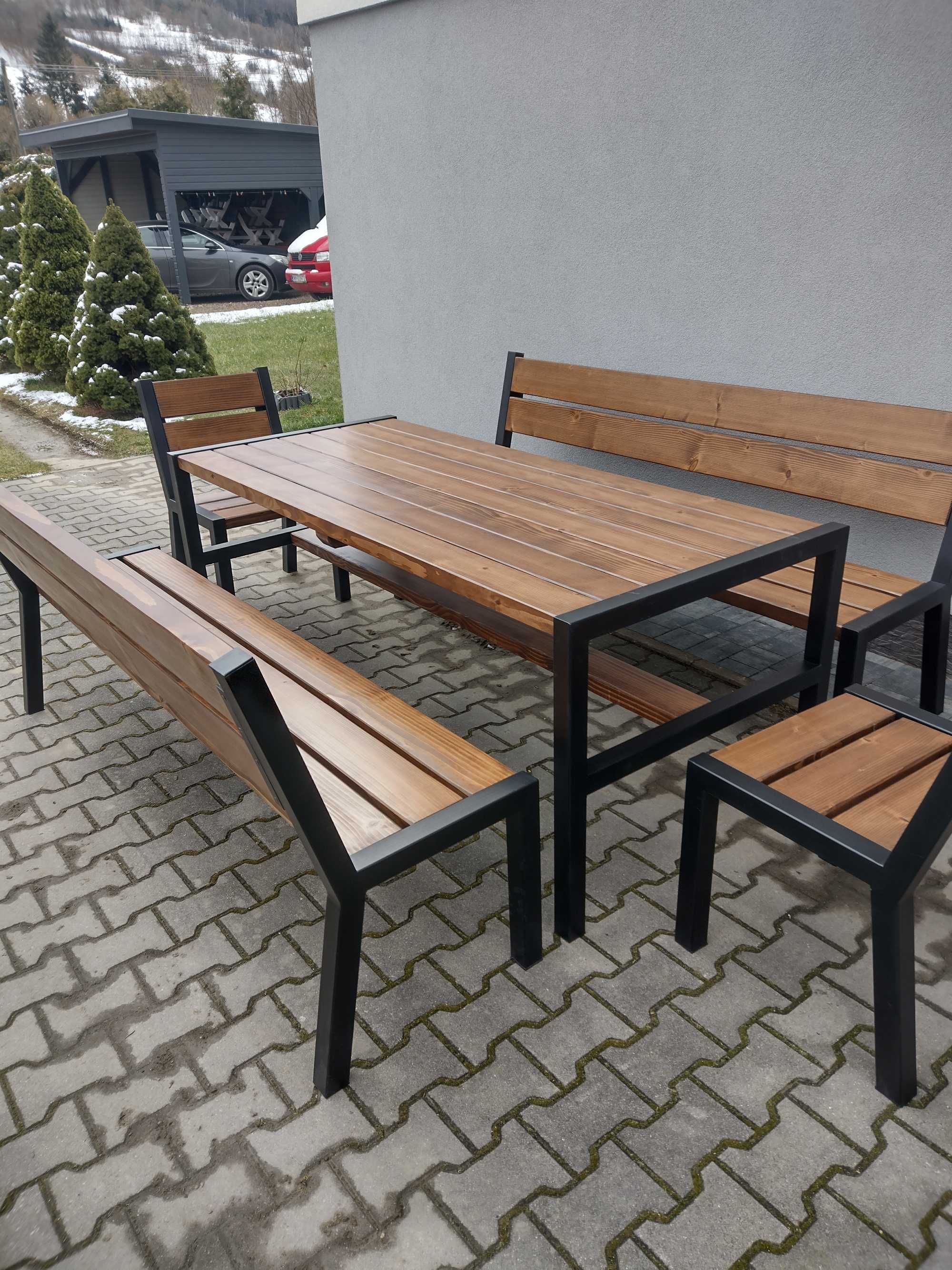 Pergola z huśtawką , huśtawka