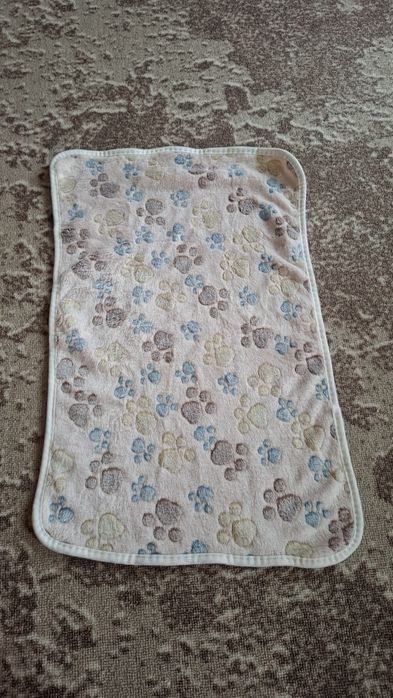 Плед флисовый для собак, котов