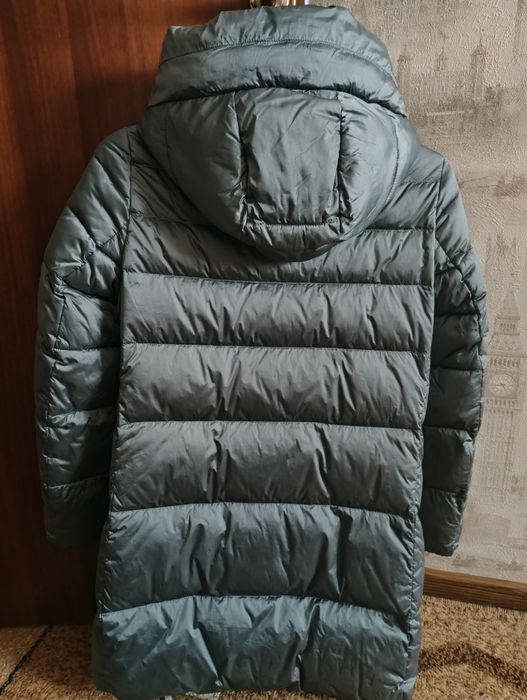 Продам пуховик жіночий