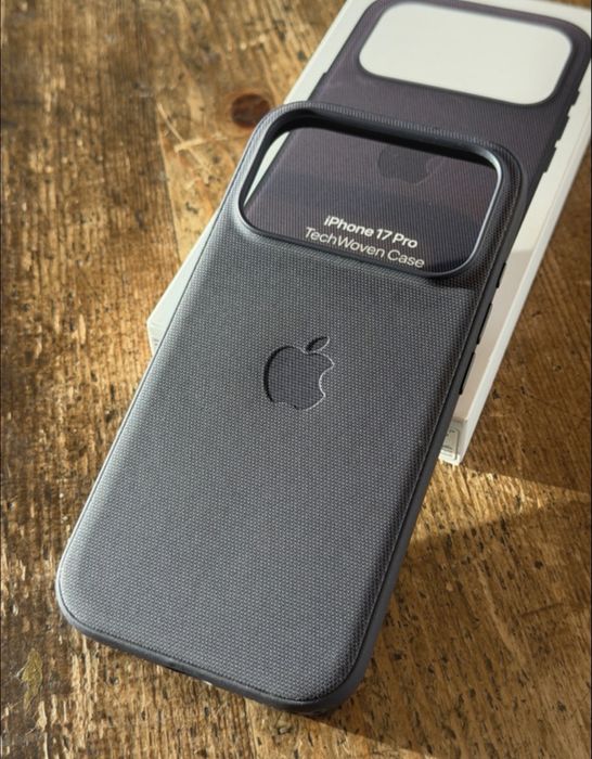 Capa iphone 17 pro original techWoven Case Purple