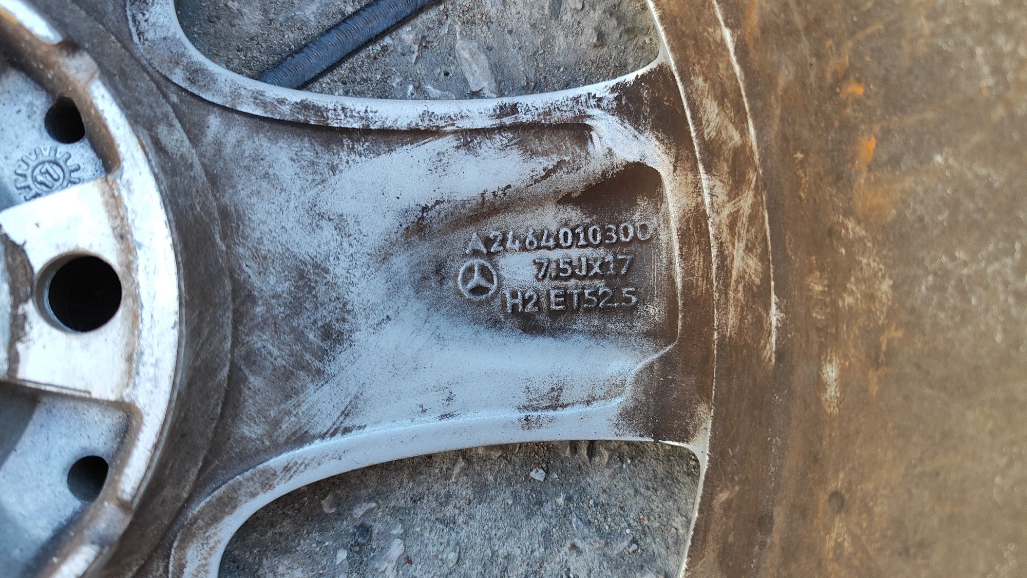 FELGI 17 MERCEDES   7,5X17 ET52,5 komplet