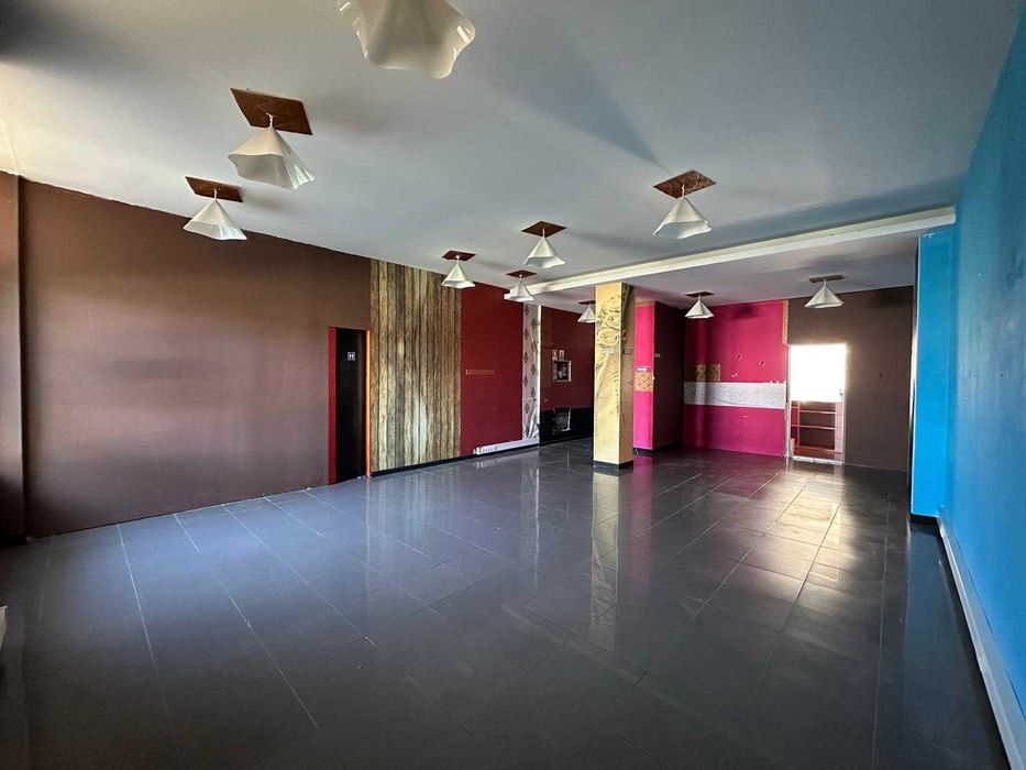 Aluguer de Loja 135m2 em Darque