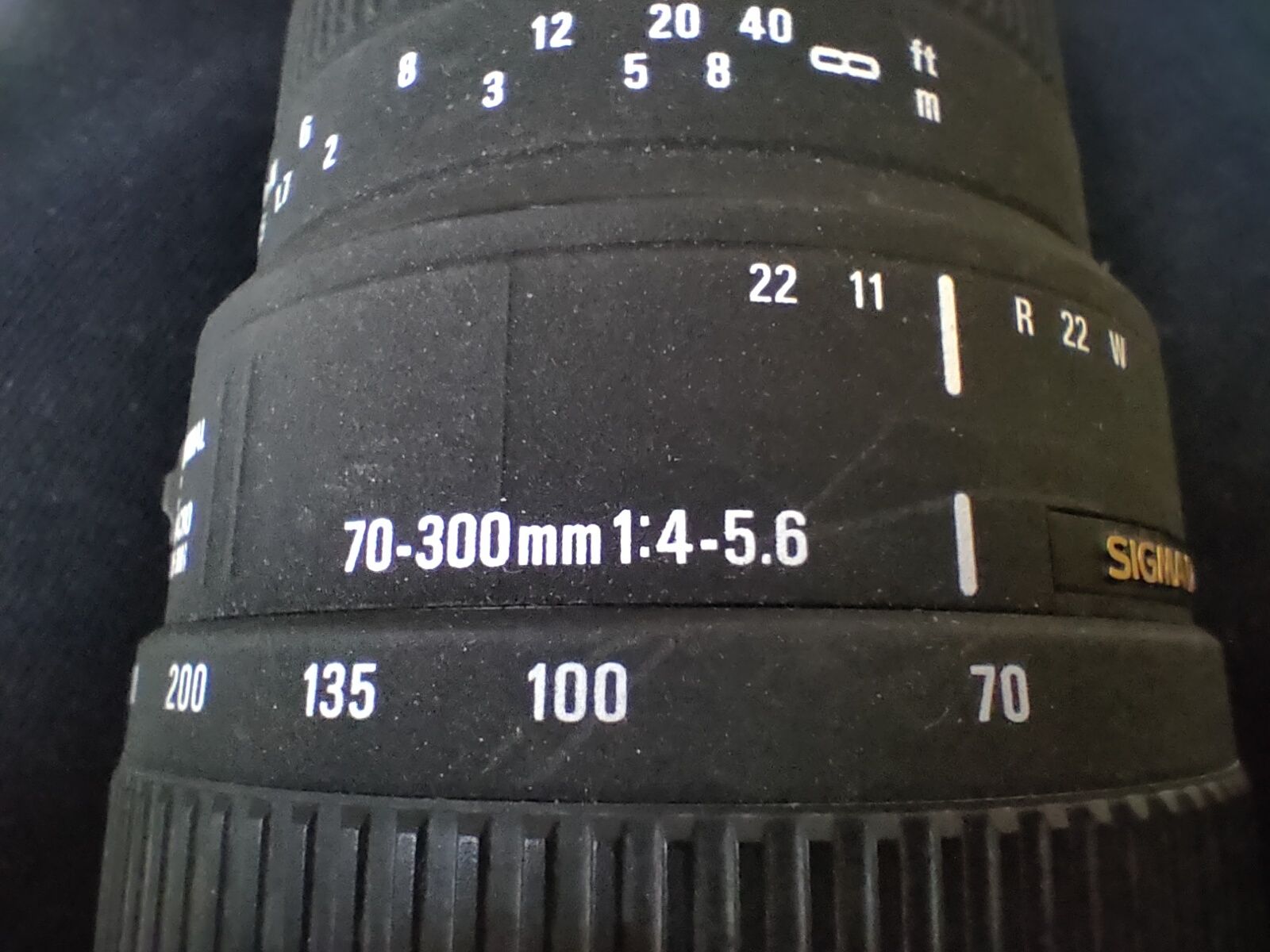 Nikon d90 + nikkor 18-105 + sigma 70-300 +filtry