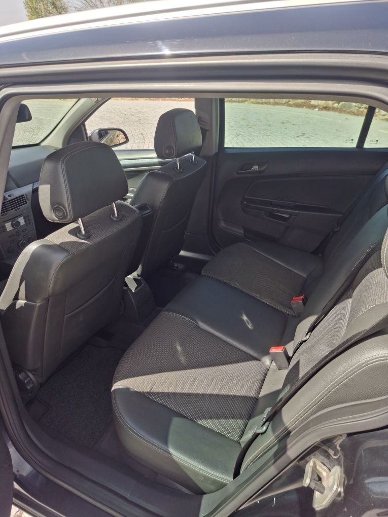 Opel astra h caravan 1.7 cosmo