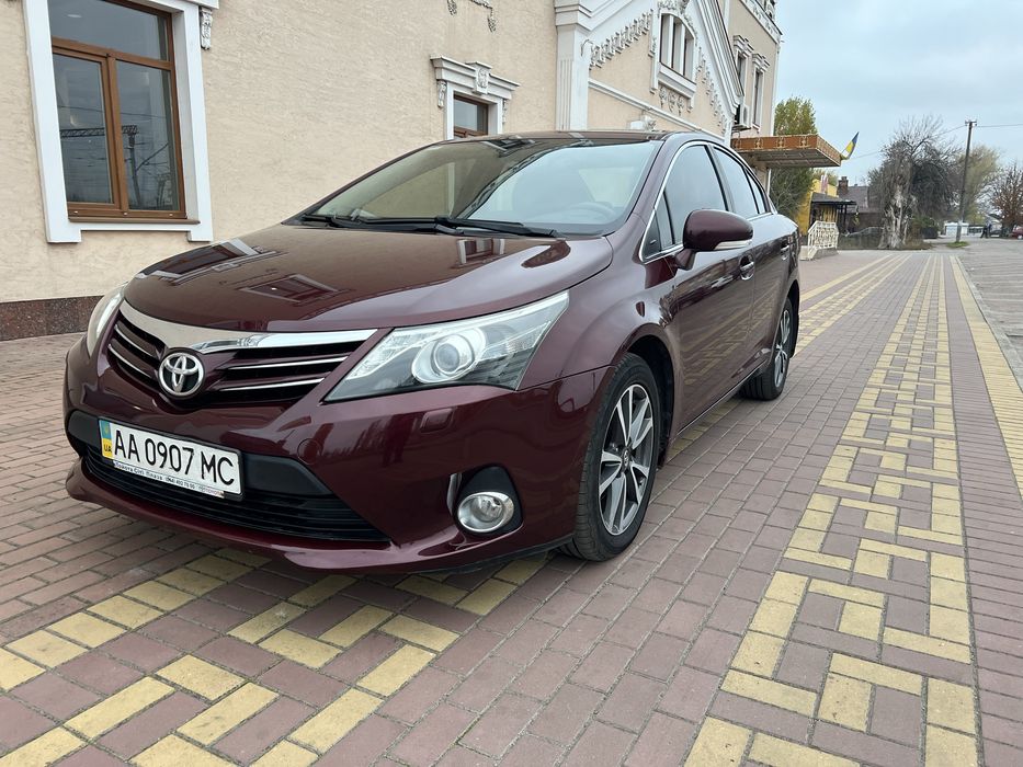 2013 Toyota Avensis 2.0 Гбо4 акпп НЕФАРБОВАН