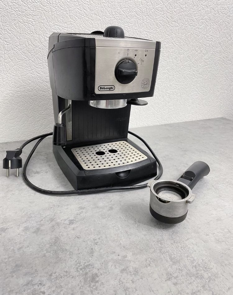 Кофеварка эспрессо DELONGHI EC 155