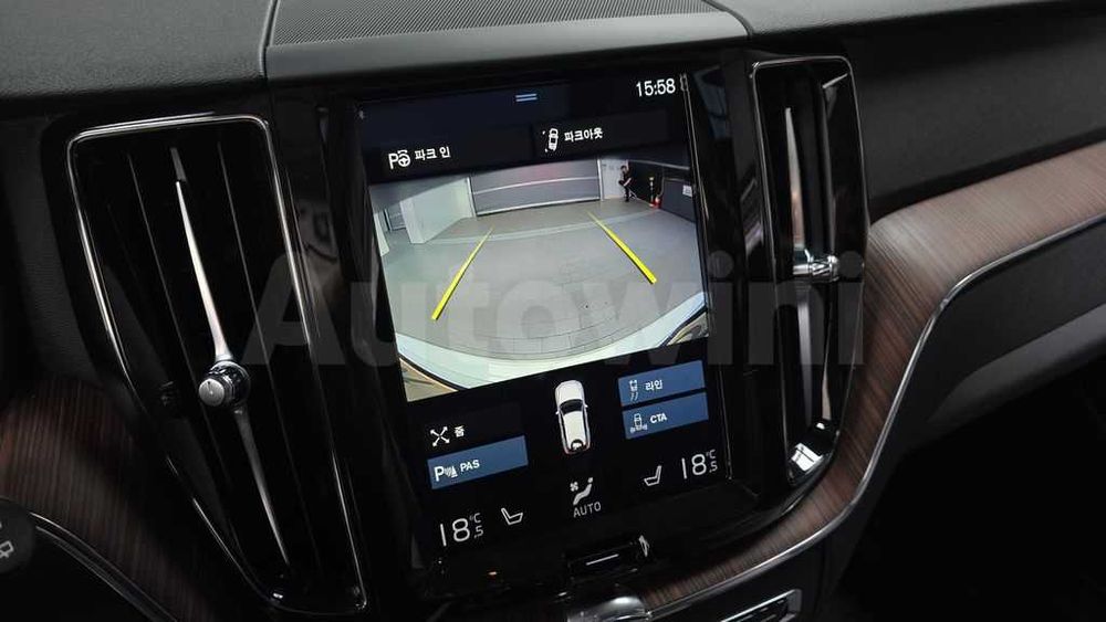 2018 Volvo XC60 2nd Gen D5 Momentum