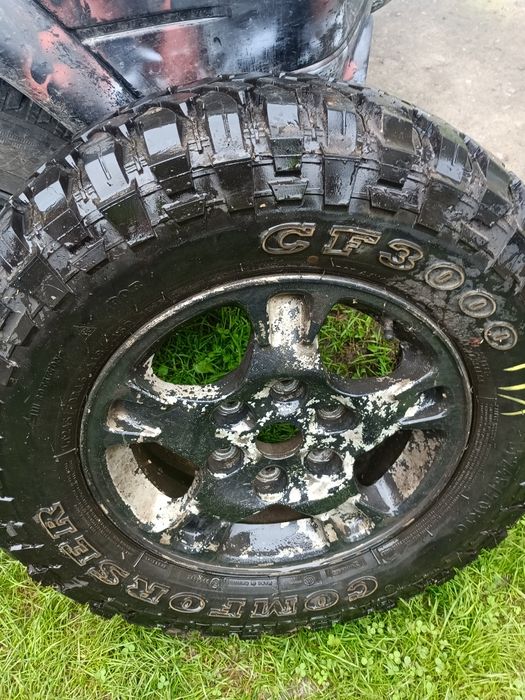 Шини з дисками до L200