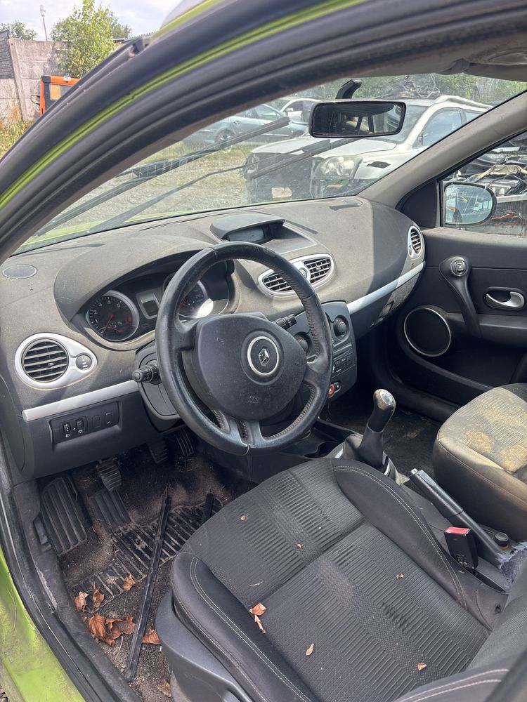 Clio 3 III lift TEDNQ lampa lewa prawa maska zderzak błotnik drzwi