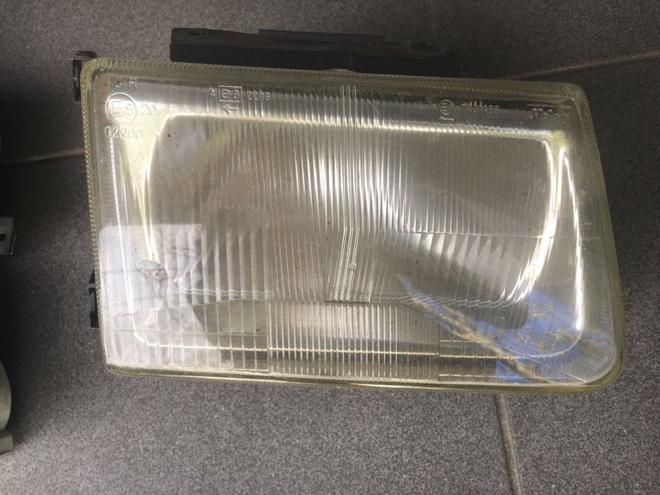 Farol direito Opel Corsa A