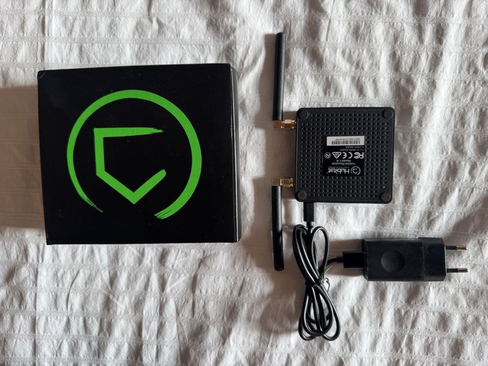 Smart Home hub Hubitat Elevation C8 como novo