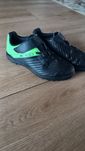 Buty do piłki nożnej 32
