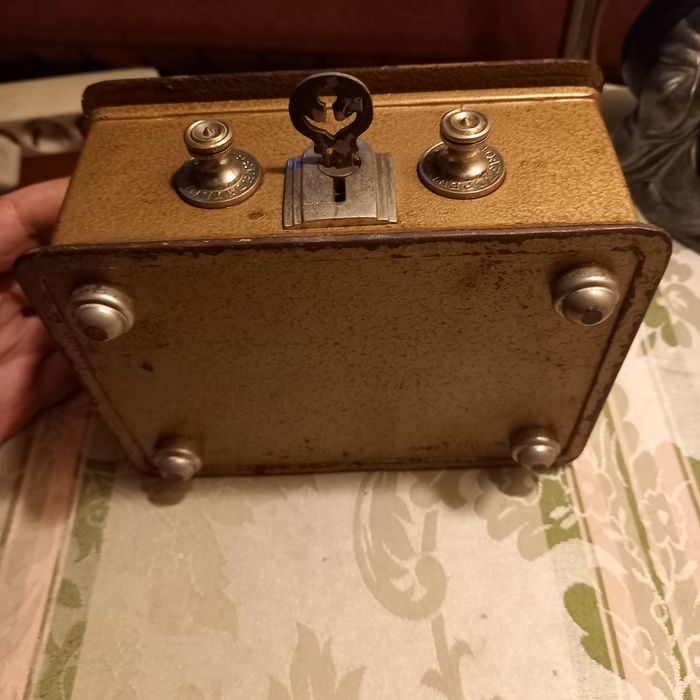 Cofre Antigo Ferro Fundido