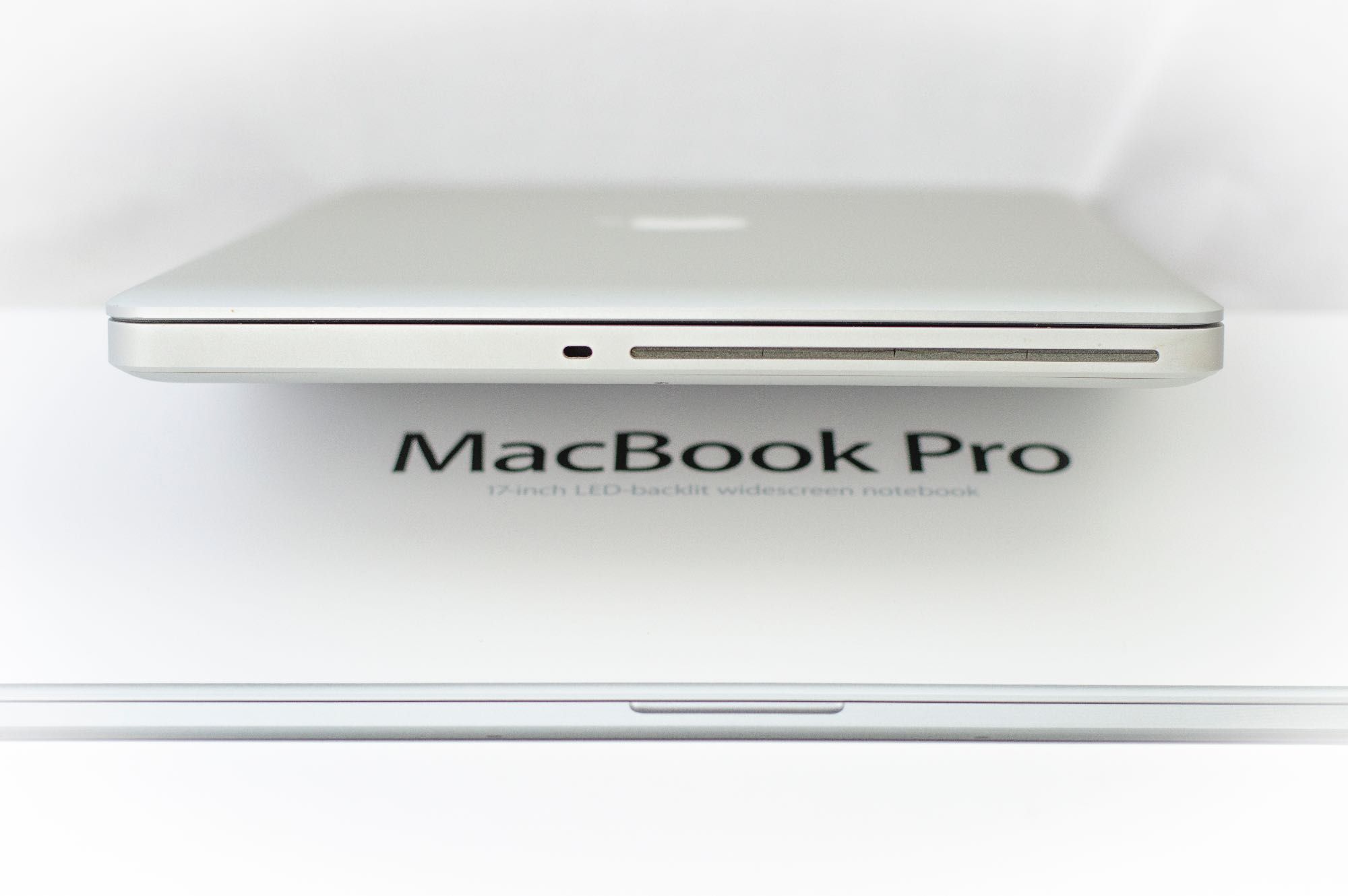 Mac Book Pro (17-inch, Late 2011) kolekcjonerski