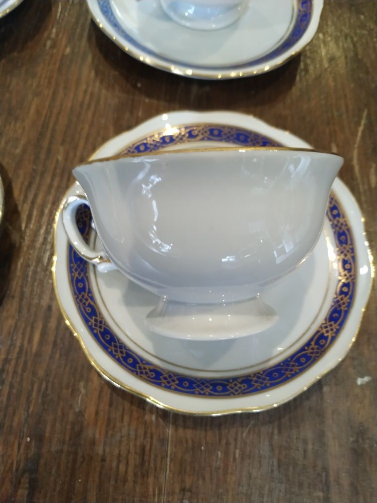 Urlop 12-24.05 Porcelana Wawel zestaw kawowy dla 4 osób