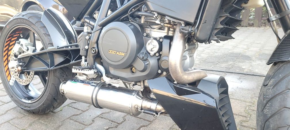 KTM Duke 690 prod 2009 carbon gpr 24kkm