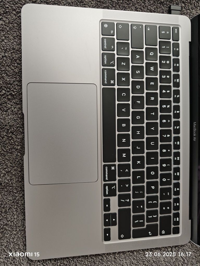 MacBook m1 jak nowy