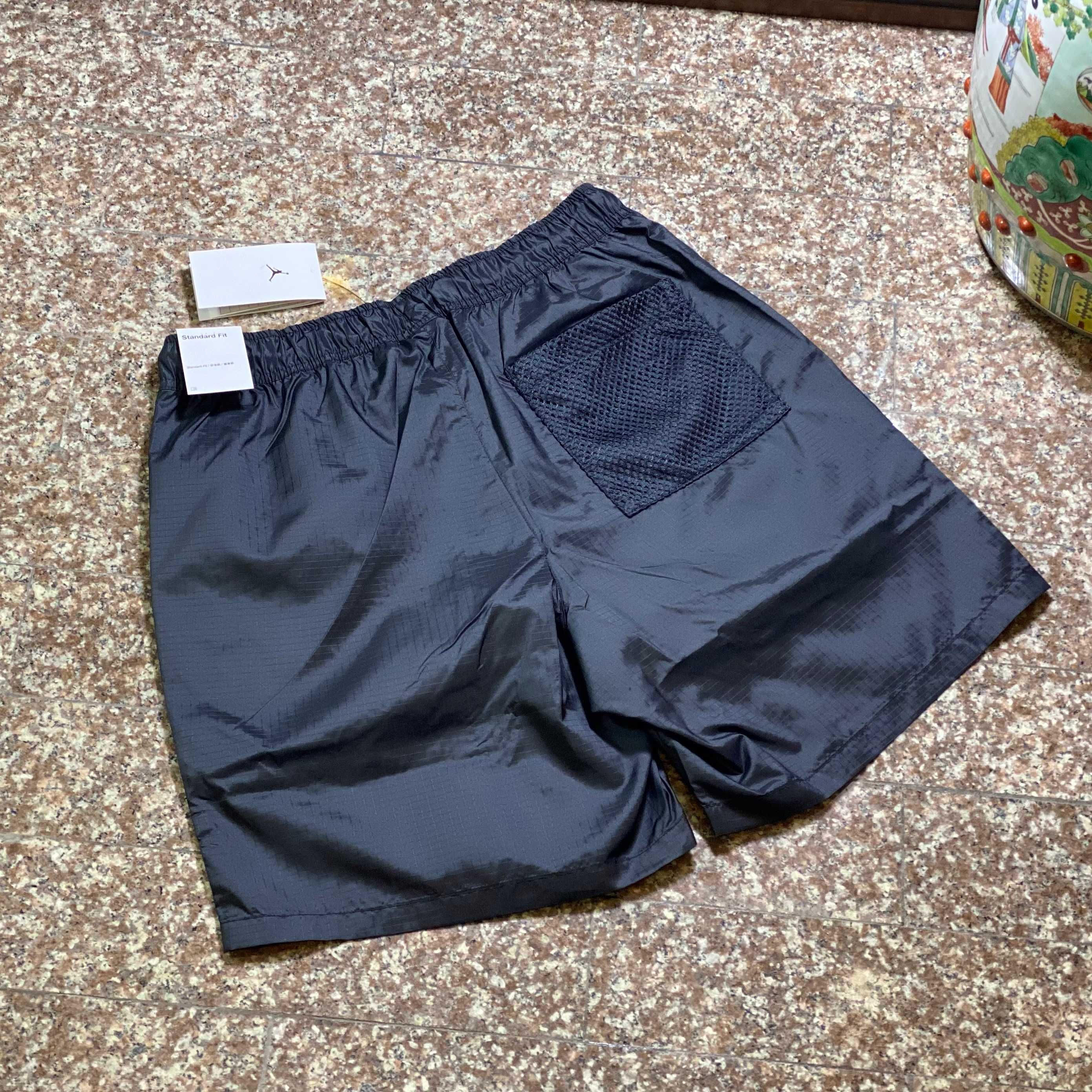 Шорти Nike Jordan Jumpman Woven Statement Shorts DM1407-010