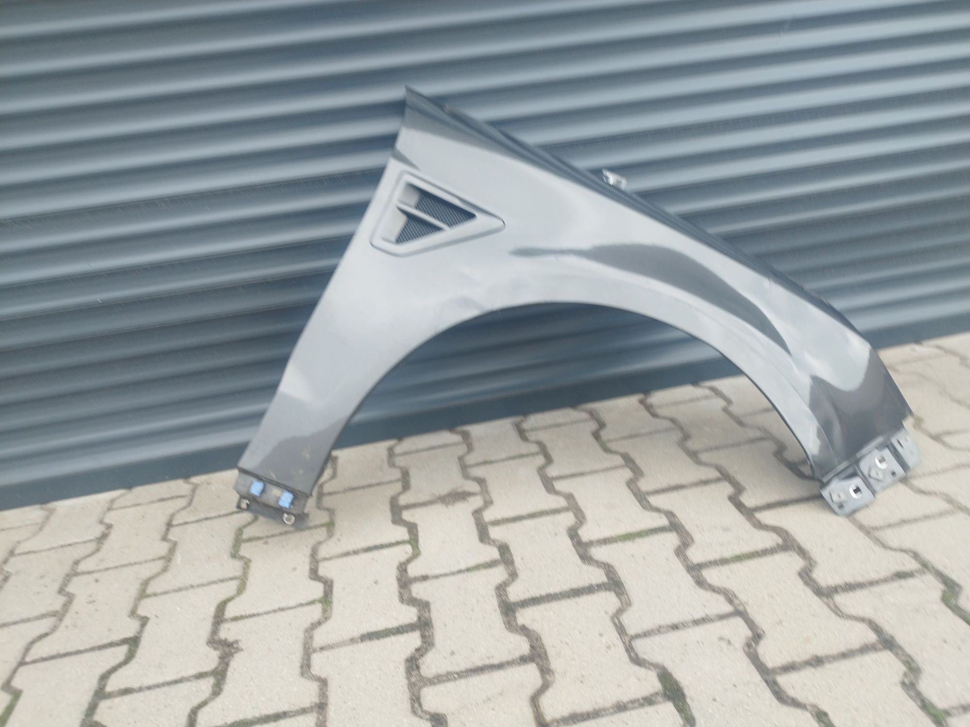 Błotnik prawy przód Ford  S max mk2