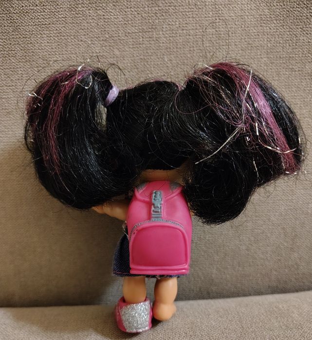 Lalka Simba 5401-13 cm czarne włosy z pasemkami plecak