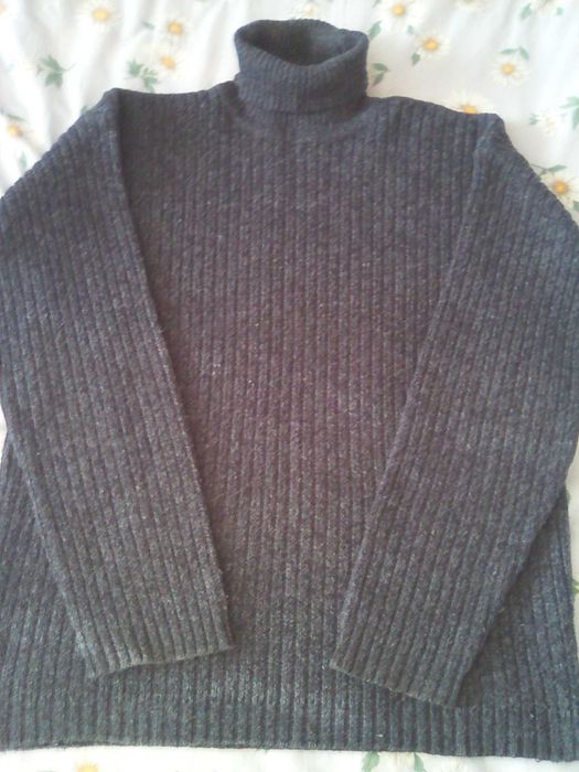 Свитер мужской,темно-серый, б/у, размер 50