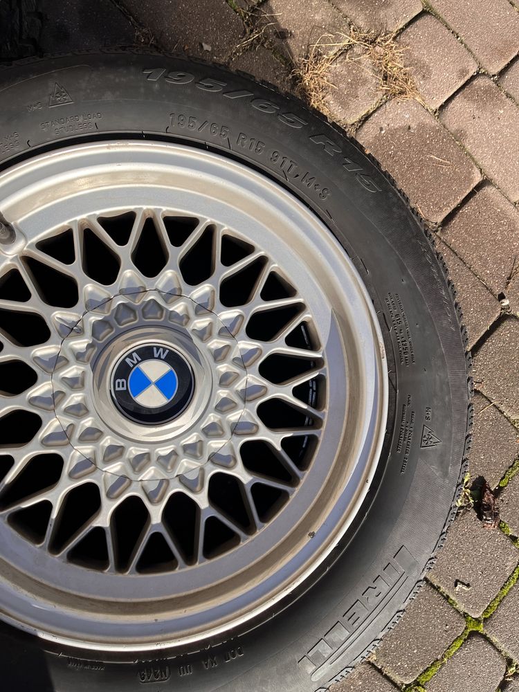 Felgi BMW z oponami