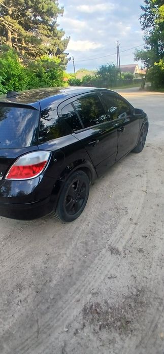 Opel Astra H 1.9 CDTI