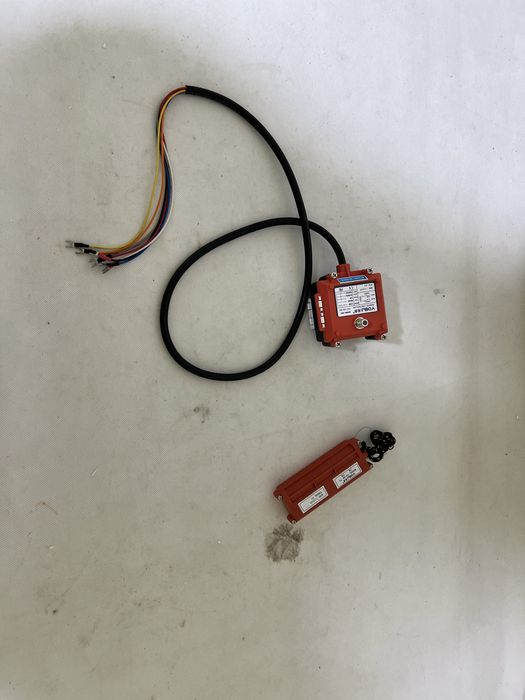 Pilot bezprzewodowy do suwnicy / wyciągarki