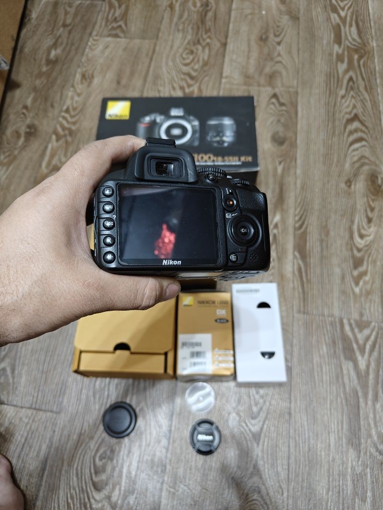 Продам фотоапарат NIKON d3100 kit