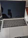 Laptop MacBook 13 pro