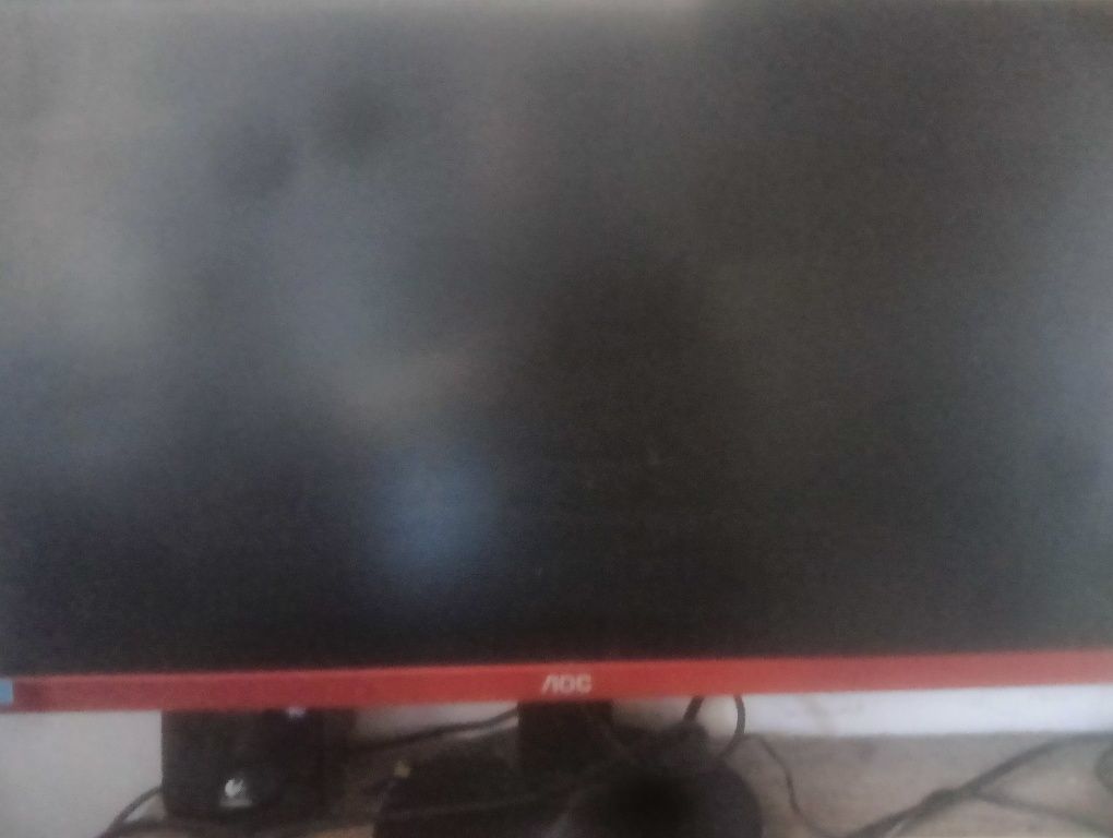 Komputer gamingowy + monitor