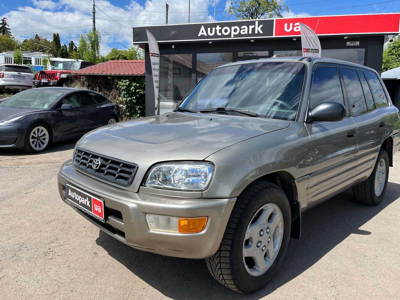 Продам Toyota RAV4 2000р. #43650