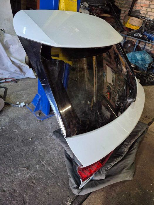 Крышка багажника в сборе ляда Audi Q8. Разборка