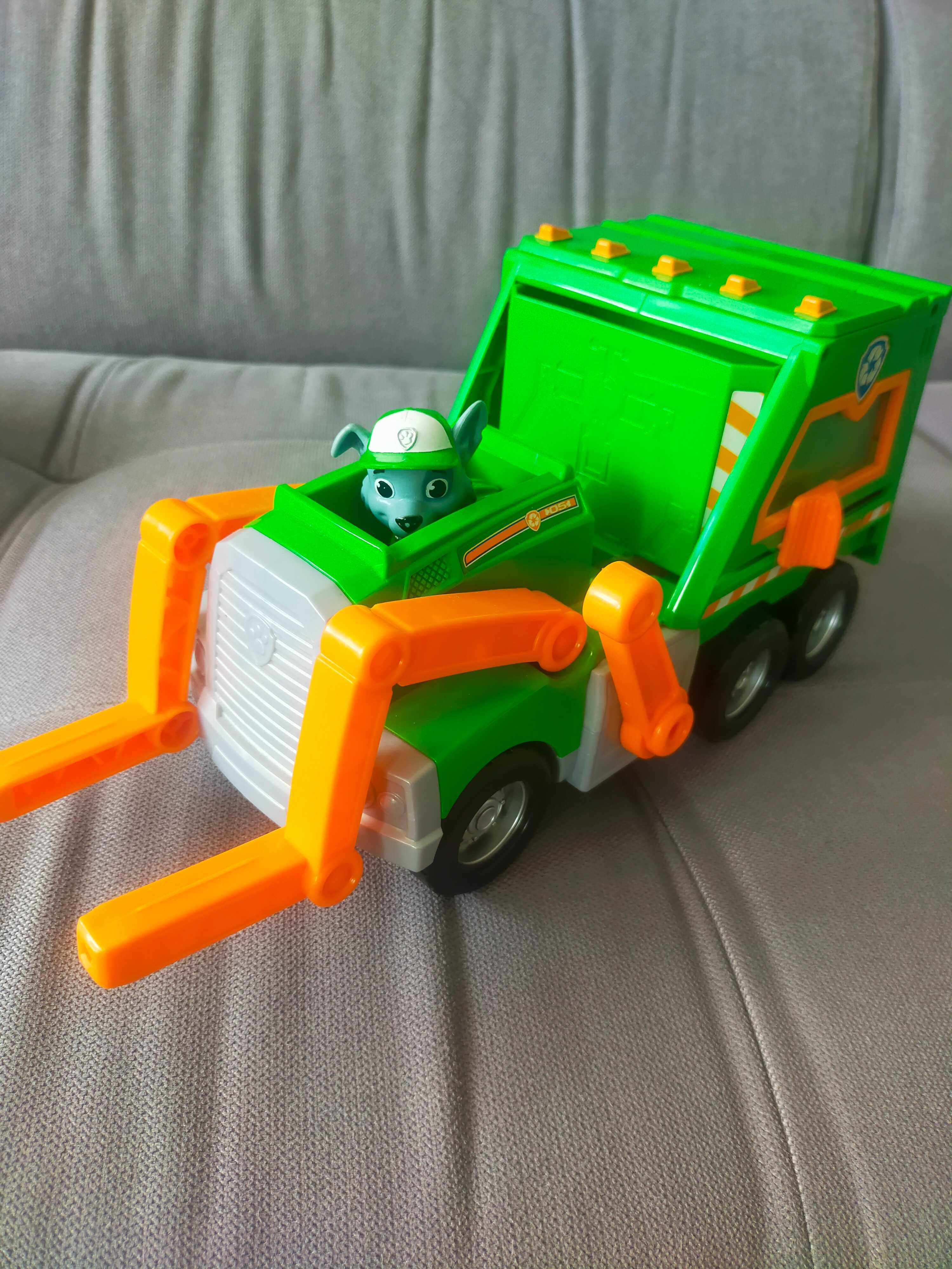 Zestaw pojazdów Psi Patrol j.nowe