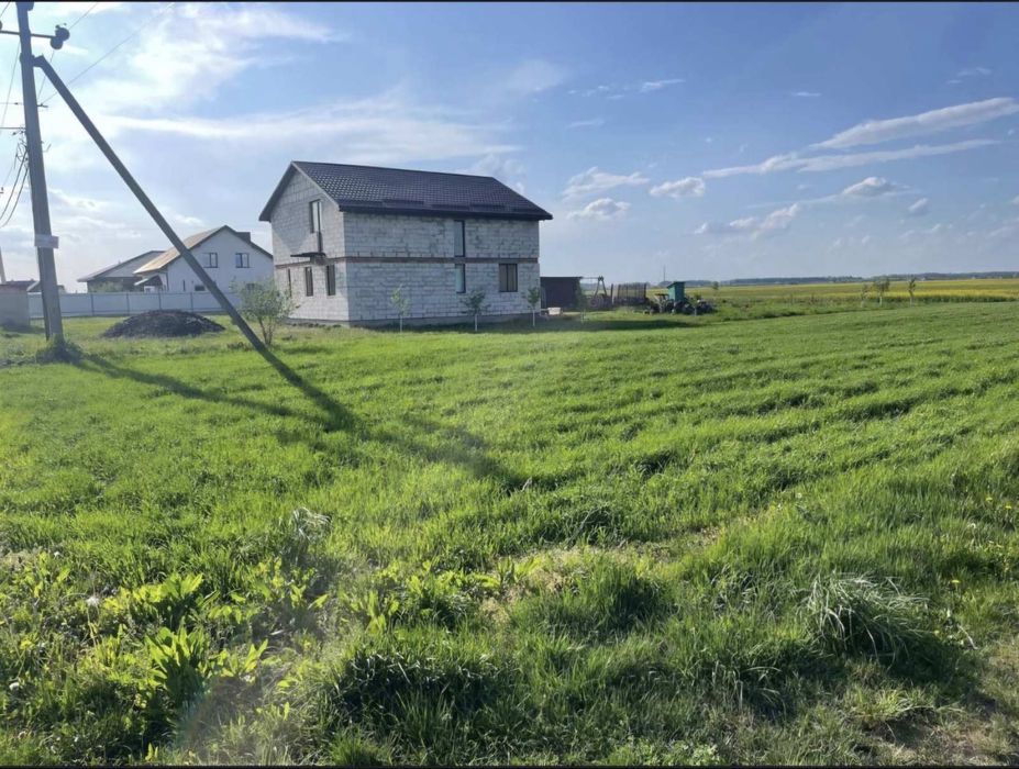 Земельна ділянка Новостав