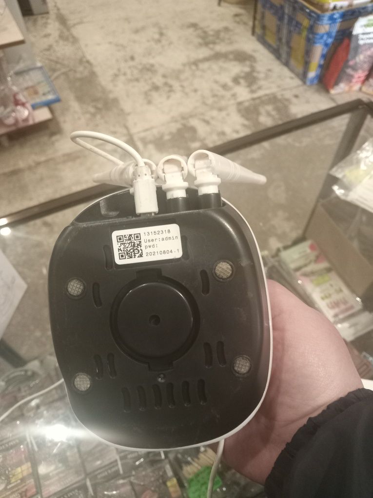 Камера видеонаблюдения WIFI Smart Camera Q5S-2.0MP V380 PRO 
 Опис:
Ка