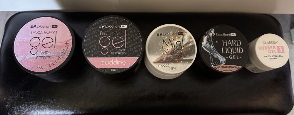 Spory zestaw do robienia paznokci