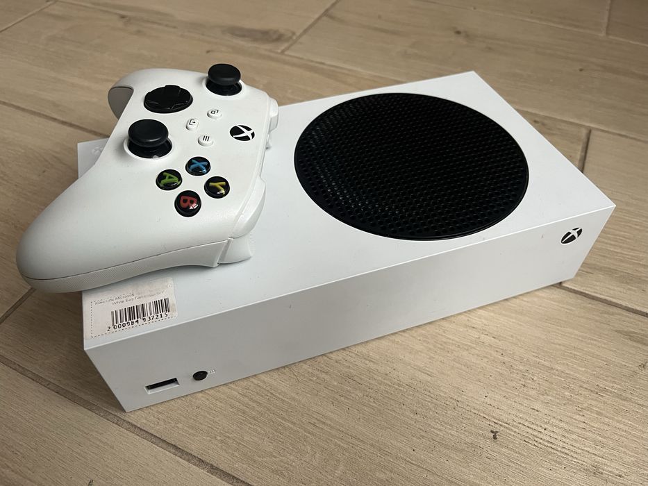 Продам Xbox Series S 512gb