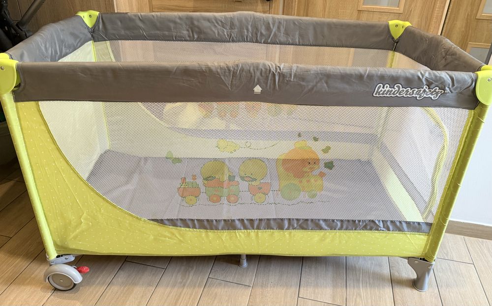 Lóżeczko turystyczne - oddam