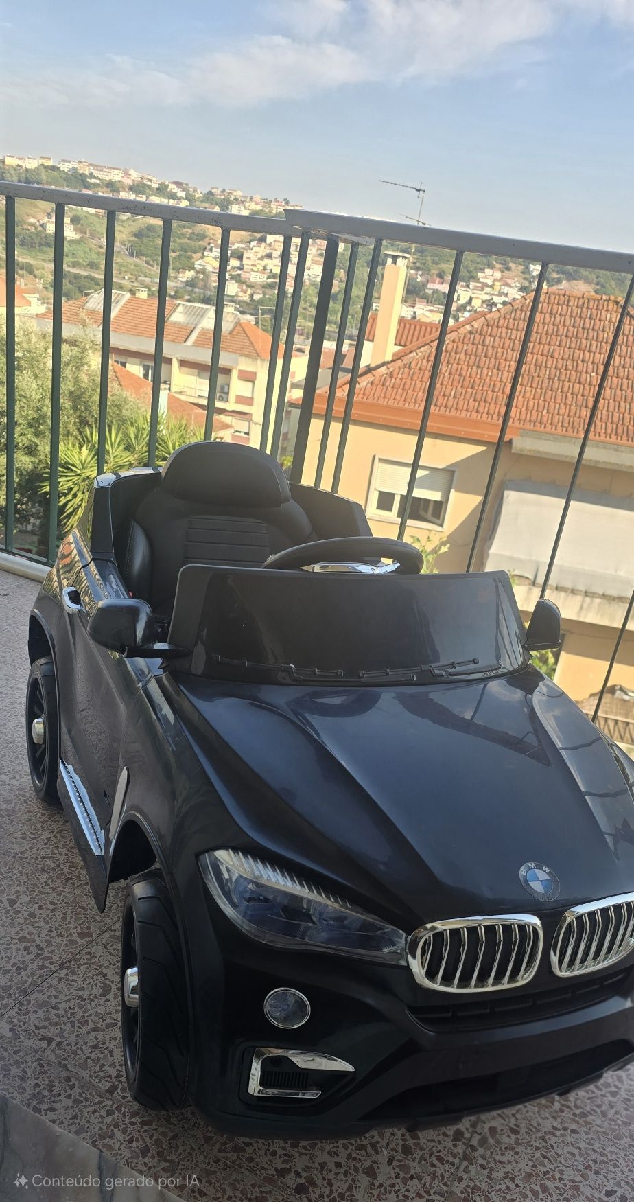 Carro elétrico infantil