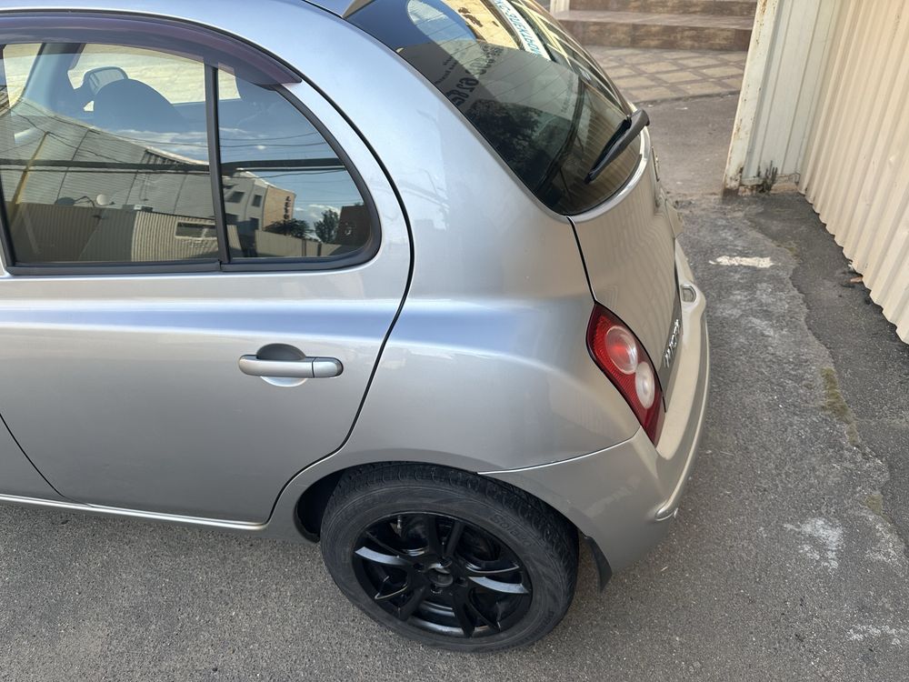 Nissan Micra автомат