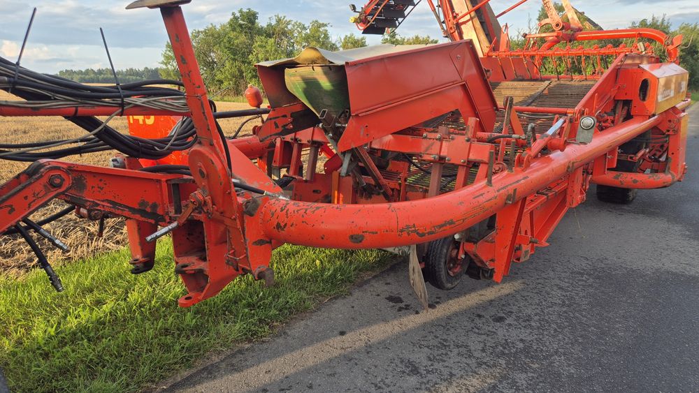 Kombajn do cebuli buraczka ziemniaków Grimme DL 1500 amac