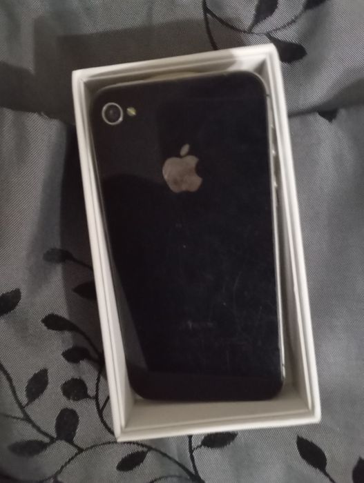 iPhone 4s заблокований