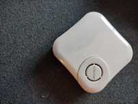 Głośnik bluetooth z przyłożeniem do ściany